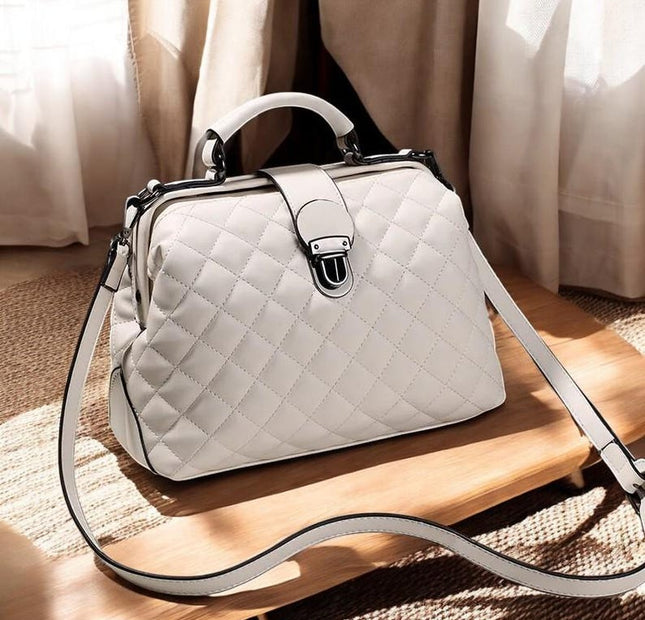 Quilted Kiss Lock  - White