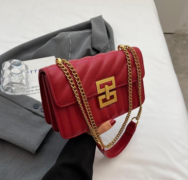 Evara - M Quilted Flap Chain