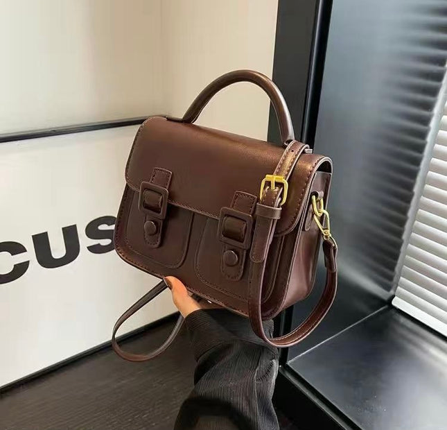 Cambridge Buckle Style - Chestnut