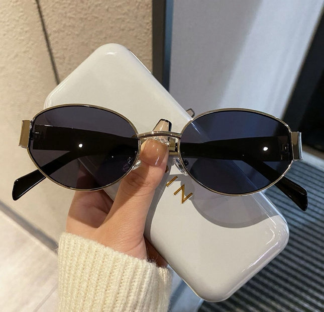 Oval Black